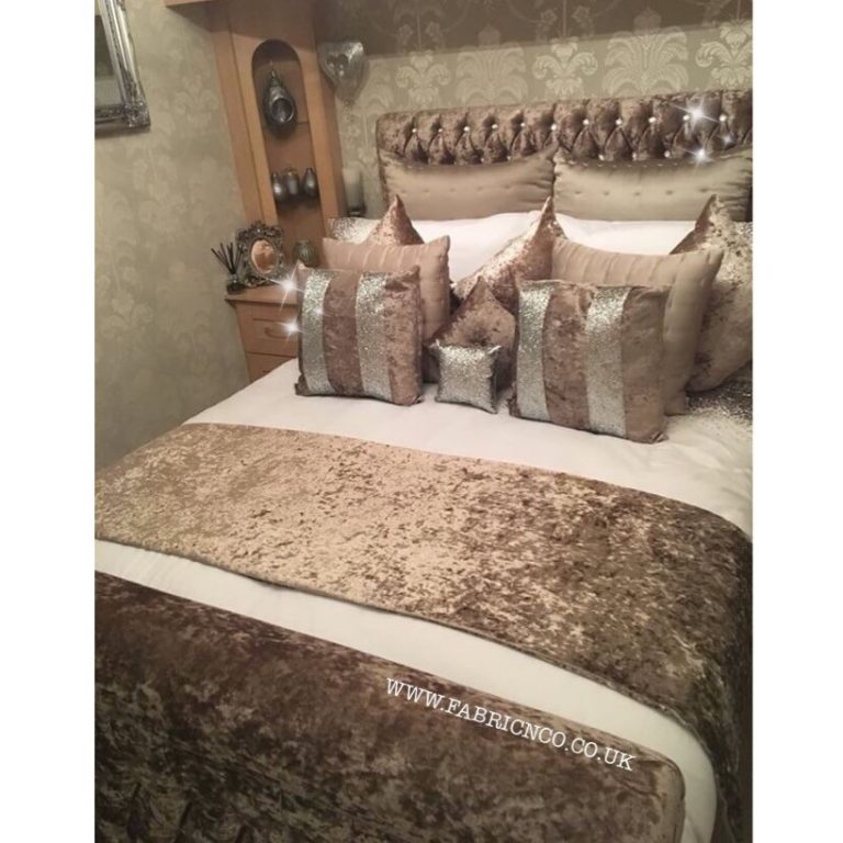 Plain Crushed Velvet Bed Runner Fabric n CO